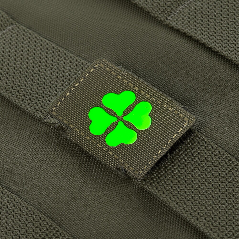 Multicolor Four Leaf Glow in D - Applique Patch Flower recension och pris